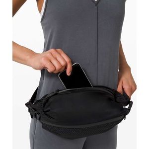 NEW LULULEMON / ALL HOURS BELT BAG BLACK